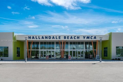 Copropriété à louer à Hallandale Beach, Floride: 1 chambre № 2153757 - photo 23