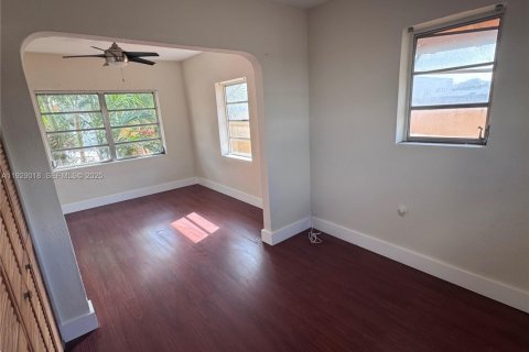 Casa en alquiler en Miami, Florida, 1 dormitorio, 55.74 m2 № 1990185 - foto 6