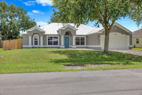 Casa en venta en Port St. Lucie, Florida, 4 dormitorios, 207.73 m2 № 2191124 - foto 2