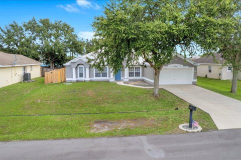 Casa en venta en Port St. Lucie, Florida, 4 dormitorios, 207.73 m2 № 2191124 - foto 3
