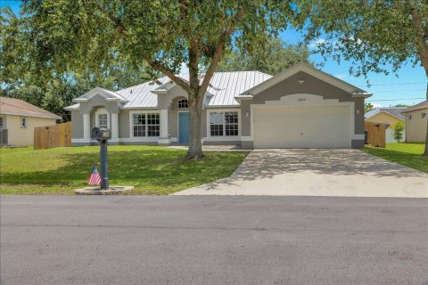 Casa en Port St. Lucie, Florida 4 dormitorios, 207.73 m2 № 2191124
