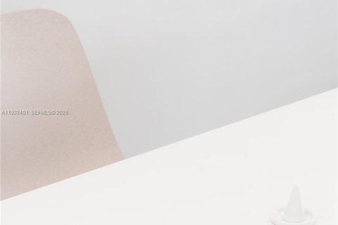 Купить коммерческую недвижимость в Форт-Лодердейл, Флорида № 2034807 - фото 7