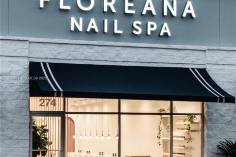 Коммерческая недвижимость в Форт-Лодердейл, Флорида № 2034807