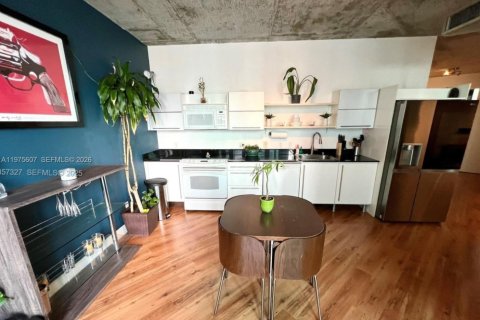 Apartment in Miami, Florida 1 bedroom, 55.93 sq.m. № 2041132 - photo 10