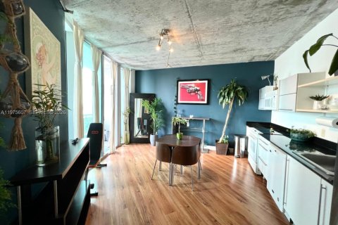 Apartment in Miami, Florida 1 bedroom, 55.93 sq.m. № 2041132 - photo 2