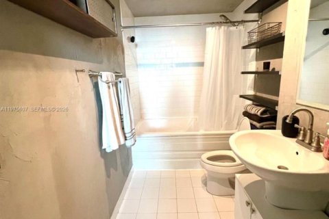 Apartment in Miami, Florida 1 bedroom, 55.93 sq.m. № 2041132 - photo 19