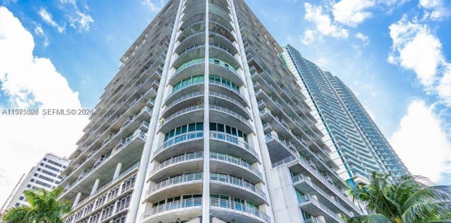 Apartment in Miami, Florida 1 bedroom, 55.93 sq.m. № 2041132