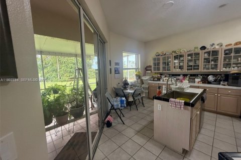 Villa ou maison à vendre à Homestead, Floride: 4 chambres, 168.62 m2 № 1990187 - photo 24