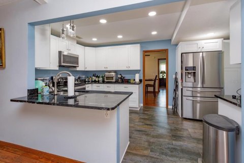 Villa ou maison à vendre à Longwood, Floride: 4 chambres, 183.39 m2 № 2231178 - photo 6