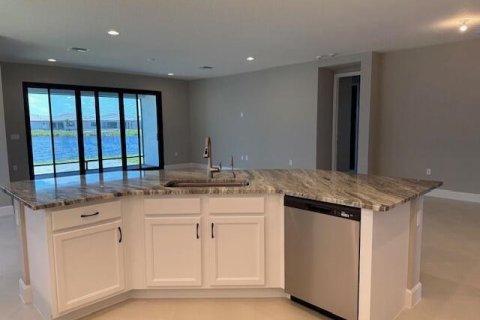 Villa ou maison à louer à Port St. Lucie, Floride: 3 chambres, 219.06 m2 № 2085354 - photo 7