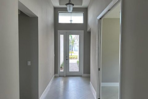 Villa ou maison à louer à Port St. Lucie, Floride: 3 chambres, 219.06 m2 № 2085354 - photo 3
