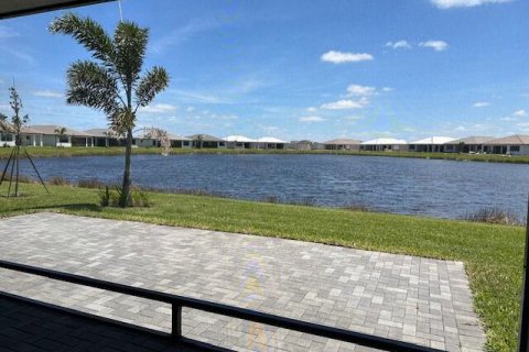 Villa ou maison à louer à Port St. Lucie, Floride: 3 chambres, 219.06 m2 № 2085354 - photo 14