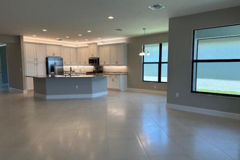Villa ou maison à louer à Port St. Lucie, Floride: 3 chambres, 219.06 m2 № 2085354 - photo 8