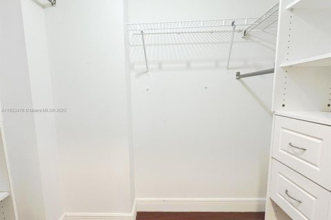 Condo in Weston, Florida, 1 bedroom  № 1922259 - photo 8