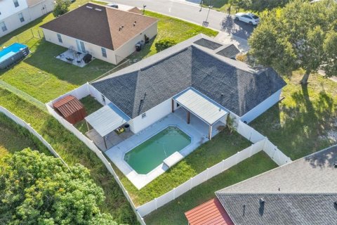 Casa en venta en Winter Haven, Florida, 4 dormitorios, 162.58 m2 № 1829392 - foto 5