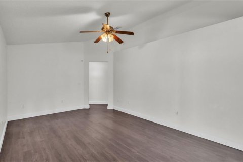Casa en venta en Winter Haven, Florida, 4 dormitorios, 162.58 m2 № 1829392 - foto 20