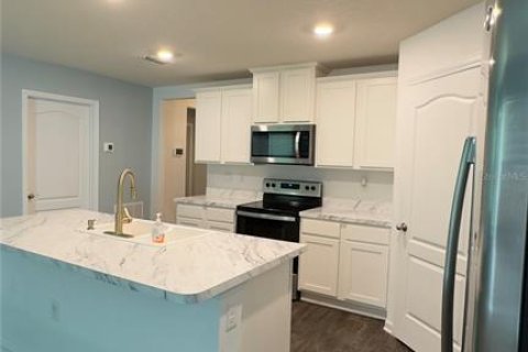 Casa en alquiler en Middleburg, Florida, 4 dormitorios, 138.24 m2 № 1894602 - foto 9