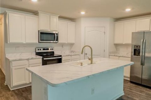 Casa en alquiler en Middleburg, Florida, 4 dormitorios, 138.24 m2 № 1894602 - foto 8