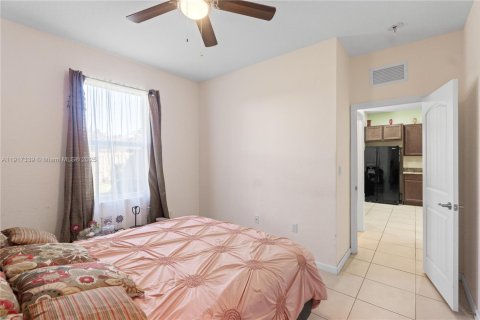 Купить виллу или дом в Майами, Флорида 8 комнат, 195.75м2, № 1972914 - фото 3