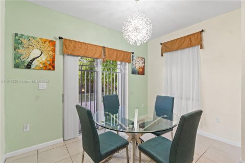 Купить виллу или дом в Майами, Флорида 8 комнат, 195.75м2, № 1972914 - фото 10