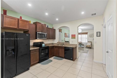 Купить виллу или дом в Майами, Флорида 8 комнат, 195.75м2, № 1972914 - фото 5