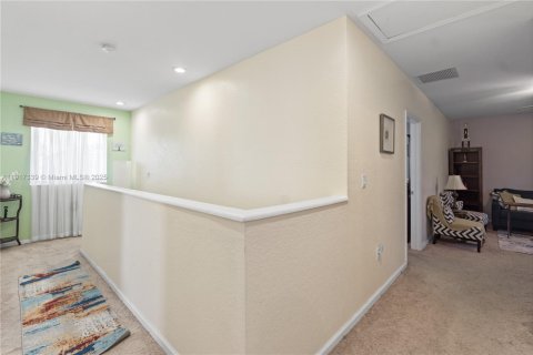 Купить виллу или дом в Майами, Флорида 8 комнат, 195.75м2, № 1972914 - фото 18