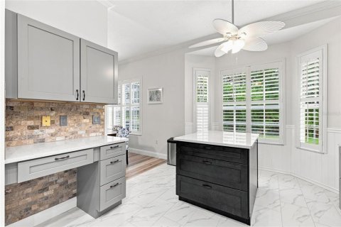 House in New Port Richey, Florida 2 bedrooms, 143.35 sq.m. № 2203406 - photo 13