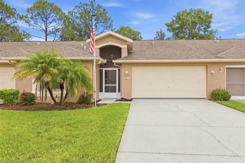 House in New Port Richey, Florida 2 bedrooms, 143.35 sq.m. № 2203406 - photo 4