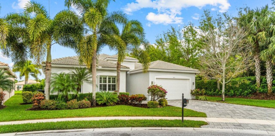 House in Boynton Beach, Florida 4 bedrooms, 252.23 sq.m. № 1208230