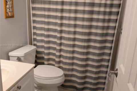 Condominio en venta en Miami, Florida, 3 dormitorios, 117.61 m2 № 1976415 - foto 6