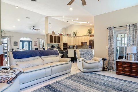 Casa en venta en New Smyrna Beach, Florida, 3 dormitorios, 218.13 m2 № 1915783 - foto 14