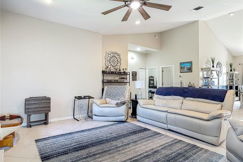 Casa en venta en New Smyrna Beach, Florida, 3 dormitorios, 218.13 m2 № 1915783 - foto 13