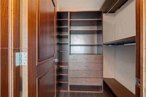 Купить кондоминиум в Майами, Флорида 2 спальни, 146.32м2, № 1931246 - фото 22