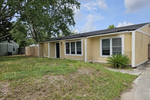 House in Jacksonville, Florida 3 bedrooms, 114.46 sq.m. № 867914 - photo 1