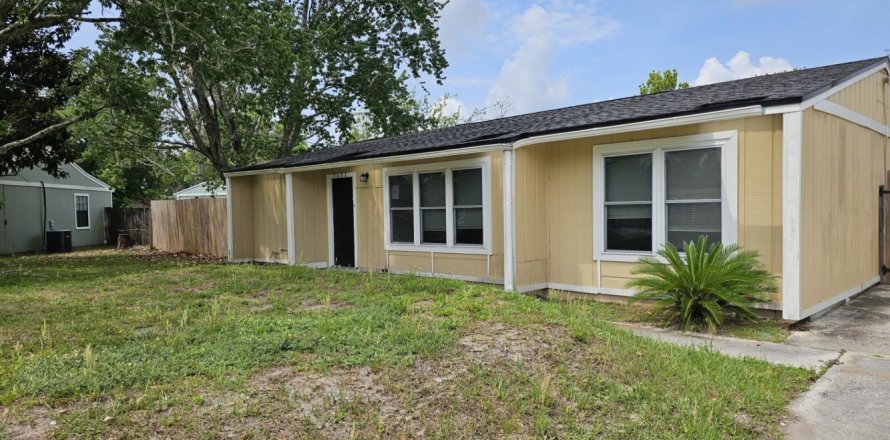 House in Jacksonville, Florida 3 bedrooms, 114.46 sq.m. № 867914