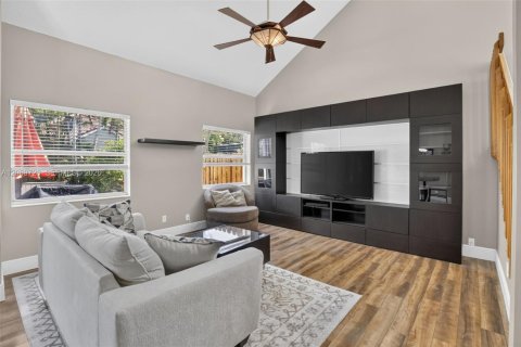 Villa ou maison à vendre à Davie, Floride: 3 chambres, 180.51 m2 № 2301545 - photo 8