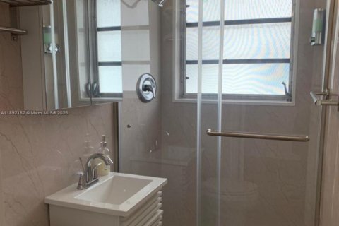Appartement à louer à Miami Beach, Floride: 2 chambres, 507.8 m2 № 1946658 - photo 4