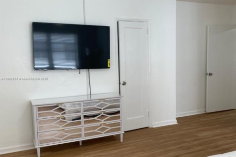 Appartement à louer à Miami Beach, Floride: 2 chambres, 507.8 m2 № 1946658 - photo 5