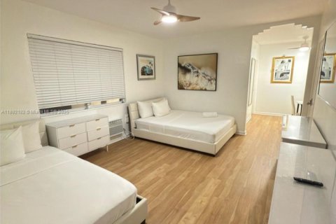 Appartement à louer à Miami Beach, Floride: 2 chambres, 507.8 m2 № 1946658 - photo 15