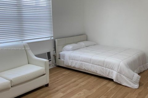 Appartement à louer à Miami Beach, Floride: 2 chambres, 507.8 m2 № 1946658 - photo 13
