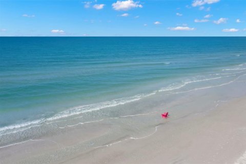 Condo in Saint Pete Beach, Florida, 1 bedroom  № 1842239 - photo 19