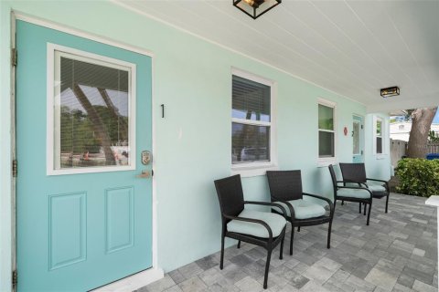 Condo in Saint Pete Beach, Florida, 1 bedroom  № 1842239 - photo 5