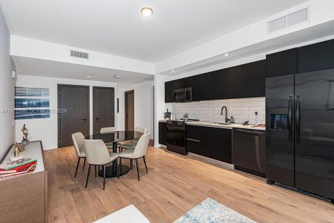 Copropriété à vendre à Miami, Floride: 3 chambres, 105.44 m2 № 2078932 - photo 10