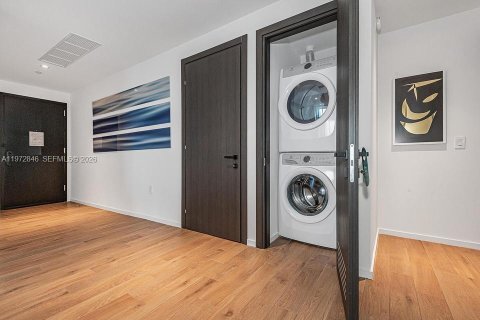 Copropriété à vendre à Miami, Floride: 3 chambres, 105.44 m2 № 2078932 - photo 16