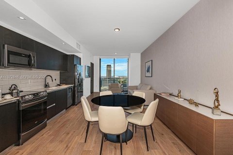 Copropriété à vendre à Miami, Floride: 3 chambres, 105.44 m2 № 2078932 - photo 3