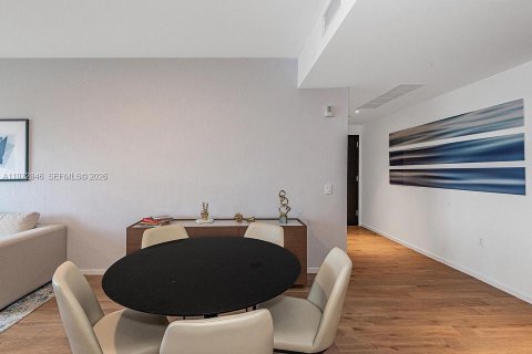 Copropriété à vendre à Miami, Floride: 3 chambres, 105.44 m2 № 2078932 - photo 15