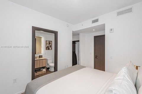 Copropriété à vendre à Miami, Floride: 3 chambres, 105.44 m2 № 2078932 - photo 24