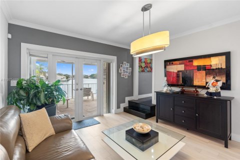 Touwnhouse à vendre à Miami Lakes, Floride: 3 chambres, 162.21 m2 № 2041828 - photo 22