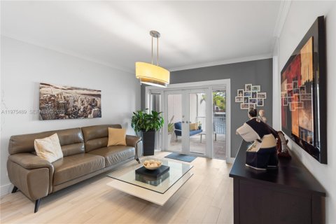 Touwnhouse à vendre à Miami Lakes, Floride: 3 chambres, 162.21 m2 № 2041828 - photo 21