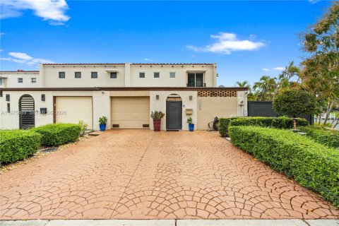 Touwnhouse à vendre à Miami Lakes, Floride: 3 chambres, 162.21 m2 № 2041828 - photo 9